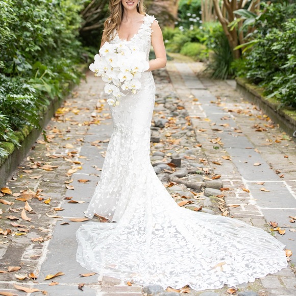 Tony Ward Jade Wedding Dress - Picture 1 of 5